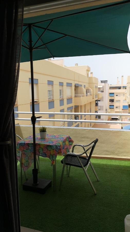 Apartamento 60 M2 En La Playa Torre de Benagalbon Exterior photo
